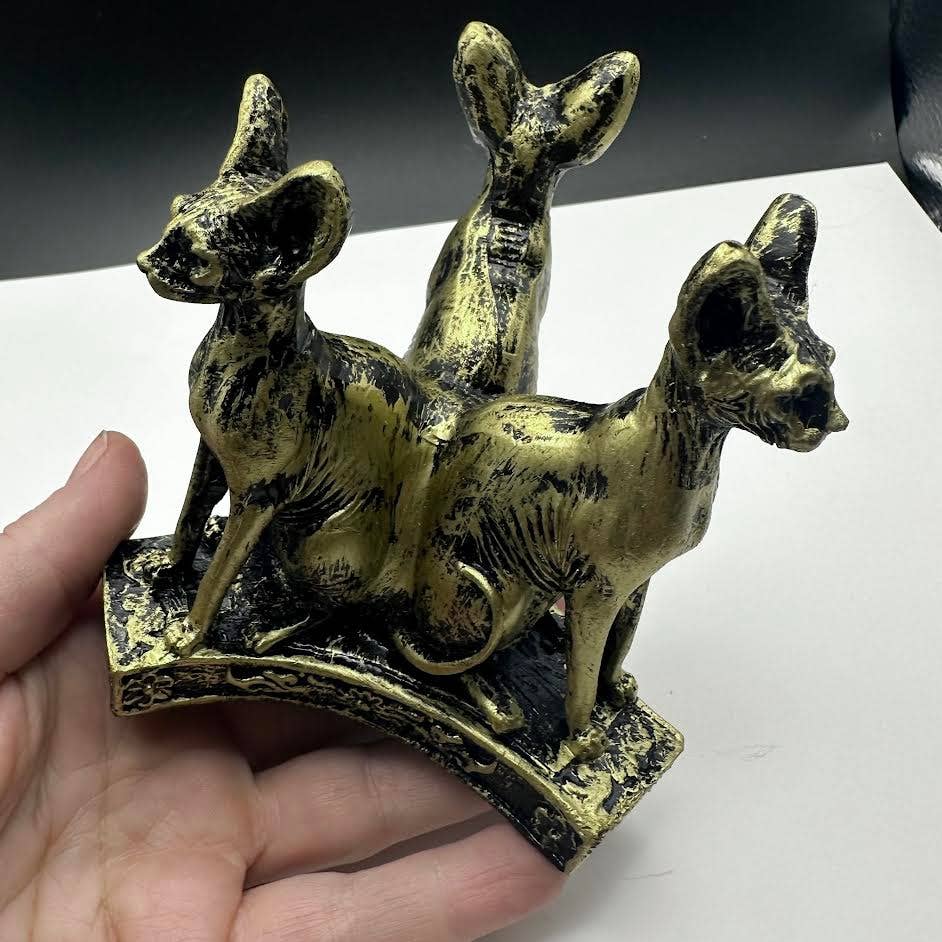 Sphynx Cat Sphere Stand - GOLD